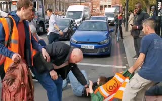 Truck Driver Loses It When Anti-Oil Activists Block Busy London Road