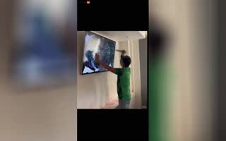 Massive Mexican Manchild Stabs His TV After His Team Is Illimanted From FIFA