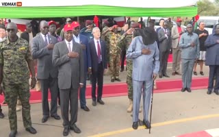 South Sudan's VP Leaves Onlookers in Disbelief as He Pisses Himself During a Ceremony