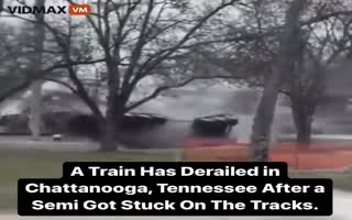 MASSIVE Train Derailment in Chattanooga, Tennessee Rattles the Earth As Car after Car Derails