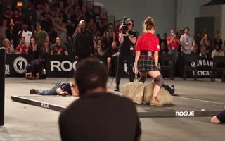 INSANE Moment a Normal Sized Girl Lifts 732LB Dinnie Stones