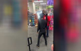 Walmart Employee Won't Let Shoplifter Leave Until He Puts His Booty Back