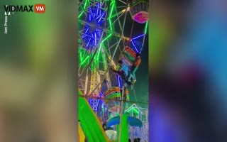 Indian Ferris Wheel Breaks, AGAIN!, Riders Left Dangling before Cables Snap