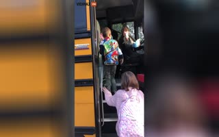 Oh, Hell Naw! Bus Driver Berates the Parent Telling her to Stop Making her Kids Cry Before Driving off WITH the Kids!