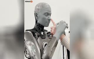 AI Robot, Ameca, Has Developed Personal Space, Gets Irritated when Someone 'Boops' Her Nose