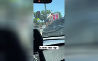 Ever See A Woman Go Full Roid Rage On A Car During An Insane Road Rage Incident? You Will Now...