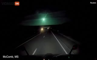 Massive Fireball Seen Over Texas, Alabama, Georgia, Mississippi, Louisiana and Florida Have People Fearing Armageddon
