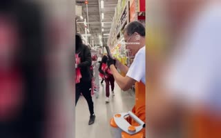 Flash Mob Robs A Home Depot In Long Beach Commierfornia