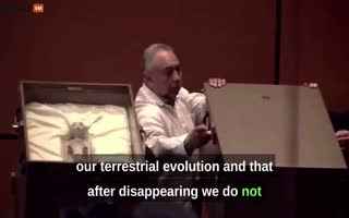 Famed Ufologist Jaime Maussan Displays For The First Time Two Alien Corpses Said To Be 1k Year Old In Front Of Mexican Congress
