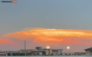 Freaky Cloud That Looks Like A Nuke Mushroom Cloud Appears Over Oklahoma