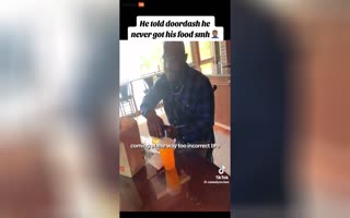 Bro Called DoorDash And Told Them He Never Got His Food, Then Got Busted Eating It By The Driver