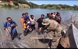 Shocking Footage Shows Border Patrol Cutting Razor Wire And Helping Migrants Invade Texas