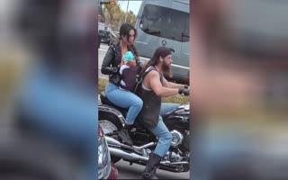 This Woman Breastfeeding Her Baby On The Back Of A Motorcycle While Smoking Just Broke The Internet