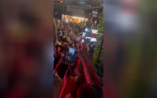 Insane Brawl Between Hundreds Of Trannies In Bankok